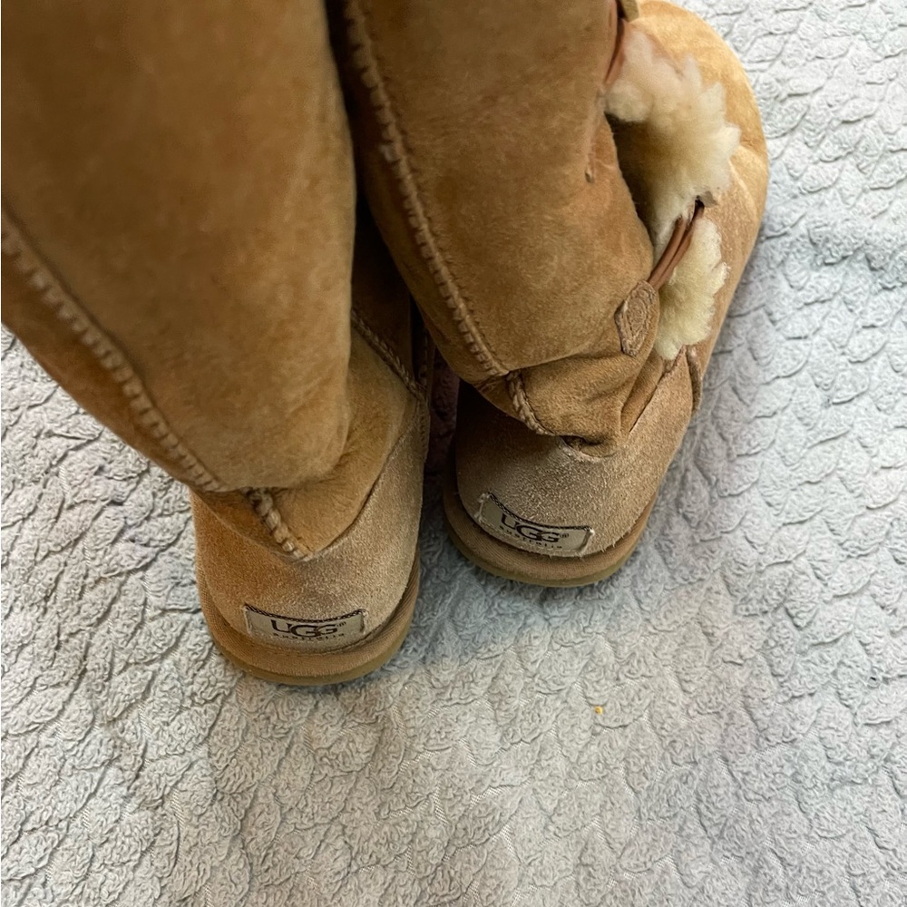 Ugg Bailey Button Tall Three Wooden Buttons Size 8 - image 5